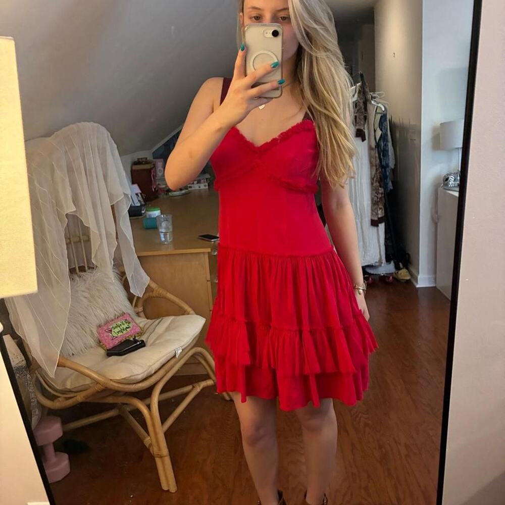 Cinq a sept 100% silk Livia Tiered Ruffle Camila Red Mini Dress